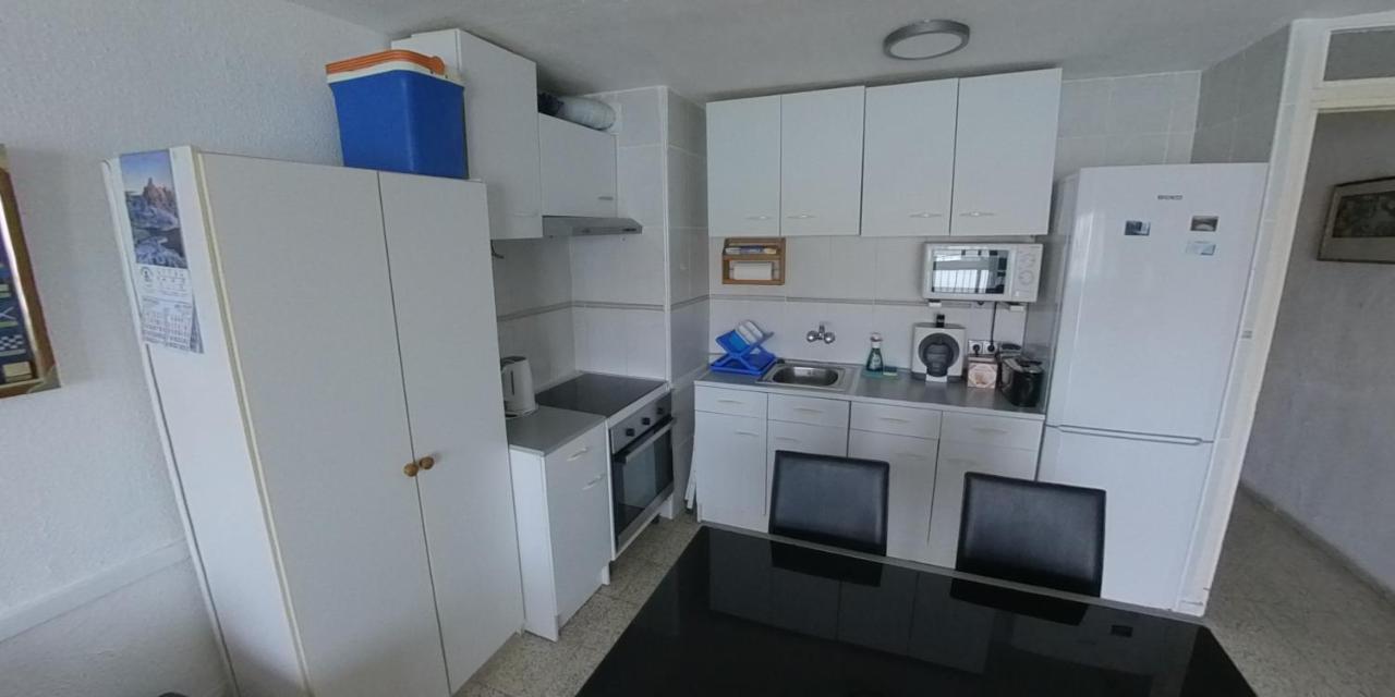 Apartamentos Santabarbara อาลิกันเต ภายนอก รูปภาพ